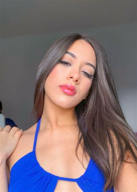 aviannahelise OnlyFans Leaks 2025