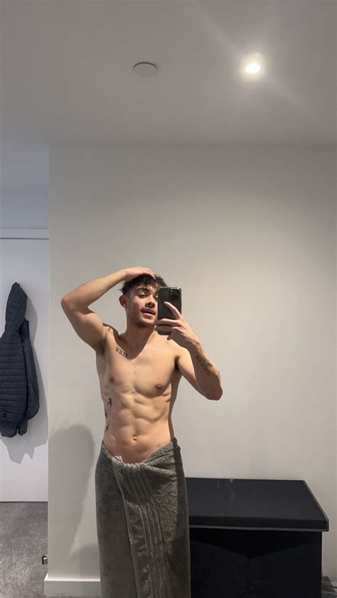 connxr_r OnlyFans Leaks 2025