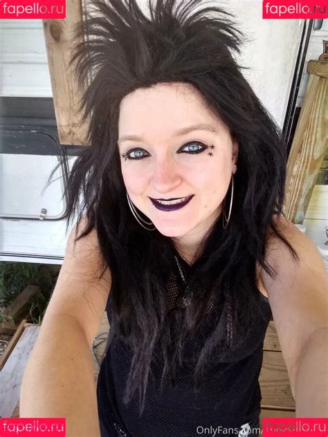 aprilrose1992 OnlyFans Leaks 2025
