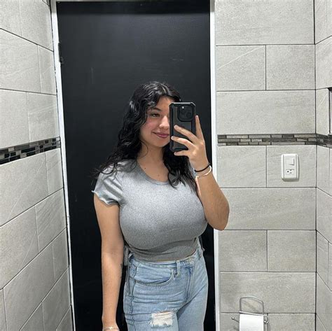 aprilbigcannons92 OnlyFans Leaks 2025