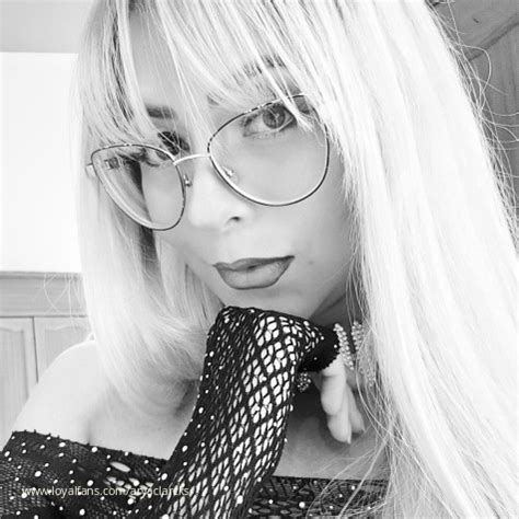 aryaclarcks OnlyFans Leaks 2025