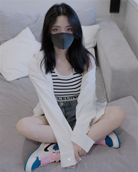 hongkongdoll Fansly Leaks 2025