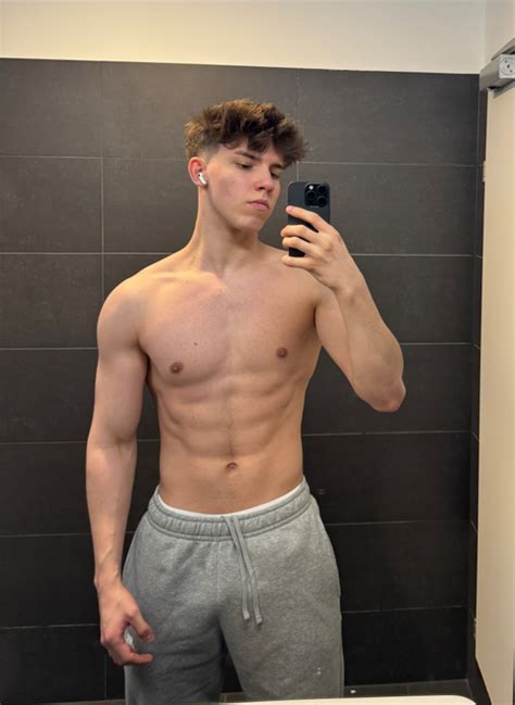 manutwinkx OnlyFans Leaks 2025
