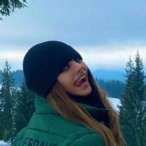 simona.a22 OnlyFans Leaks 2025