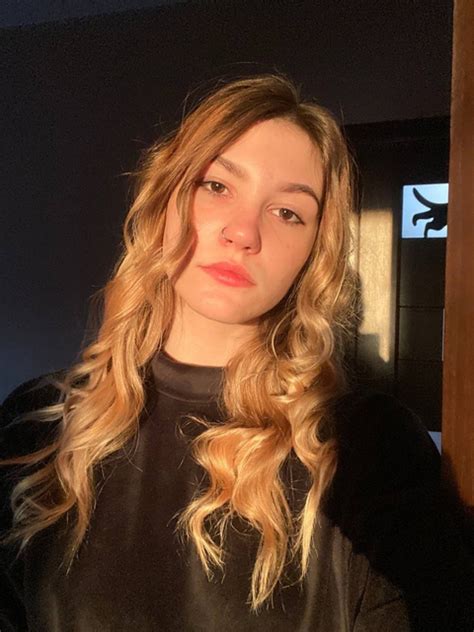 viktoriya_18 OnlyFans Leaks 2025