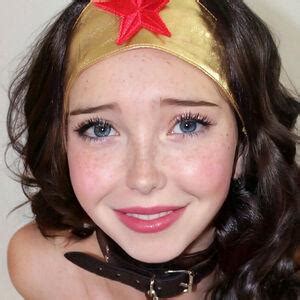 vikki_tiny_brunette OnlyFans Leaks 2025