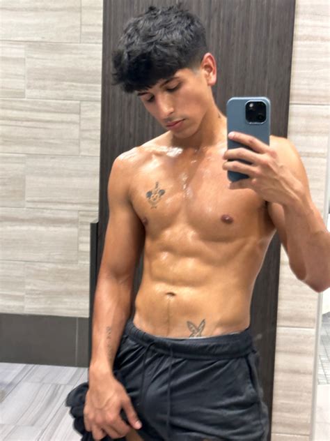 noahfoxxx OnlyFans Leaks 2025