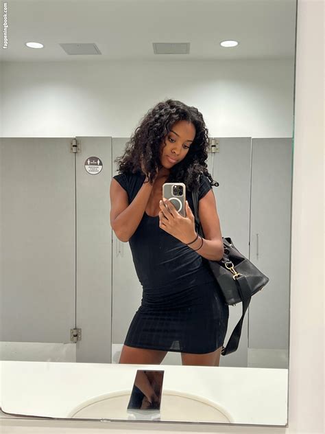 bombshell.ll OnlyFans Leaks 2025