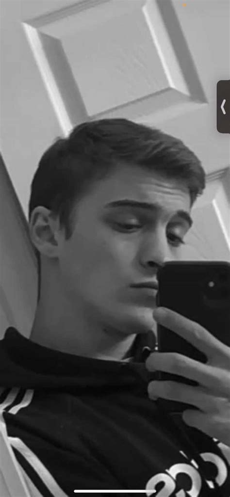 aysh32jx OnlyFans Leaks 2025