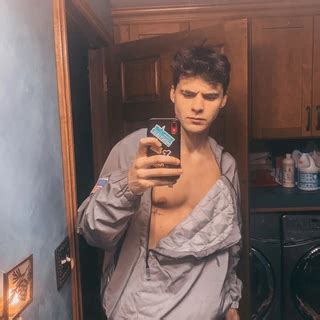 ethanlegerfree OnlyFans Leaks 2025
