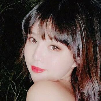 picweiwei OnlyFans Leaks 2025
