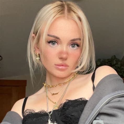 lizzydelaney OnlyFans Leaks 2025