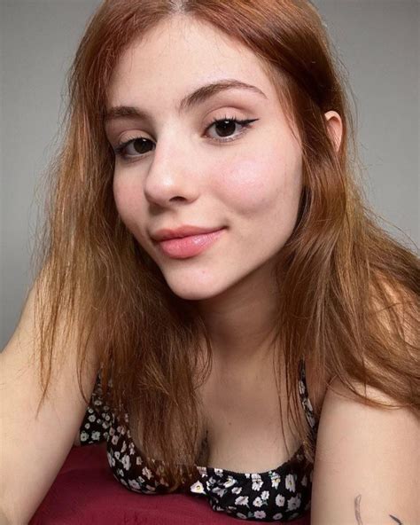 anaredvelvet OnlyFans Leaks 2025