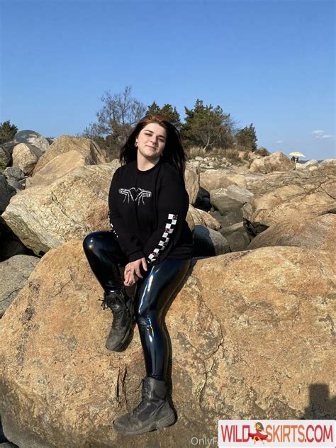 kallielonewolf17 OnlyFans Leaks 2025