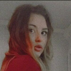 selenathalatina OnlyFans Leaks 2025