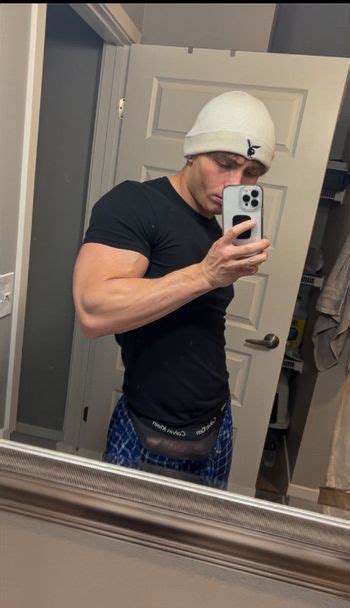 hungdaggerr OnlyFans Leaks 2025