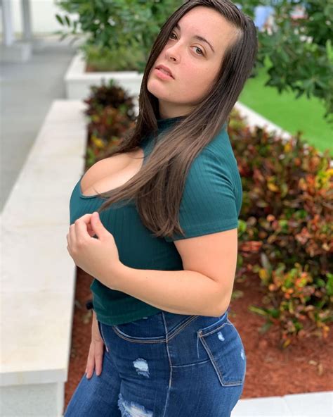 juicyjuliea OnlyFans Leaks 2025