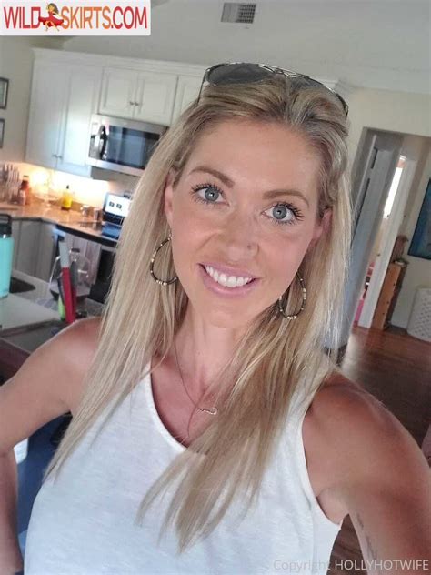 hollyhotwife OnlyFans Leaks 2025
