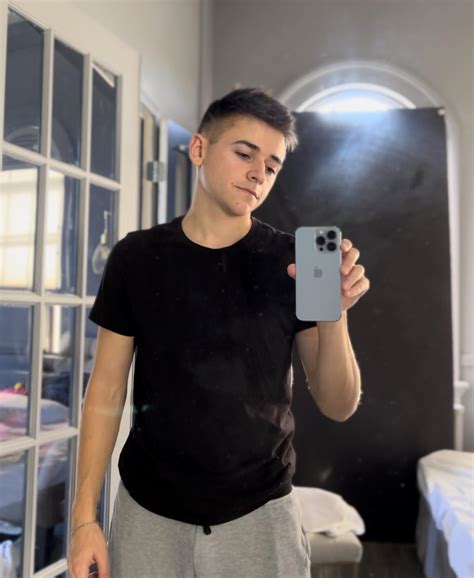 namedchris OnlyFans Leaks 2025