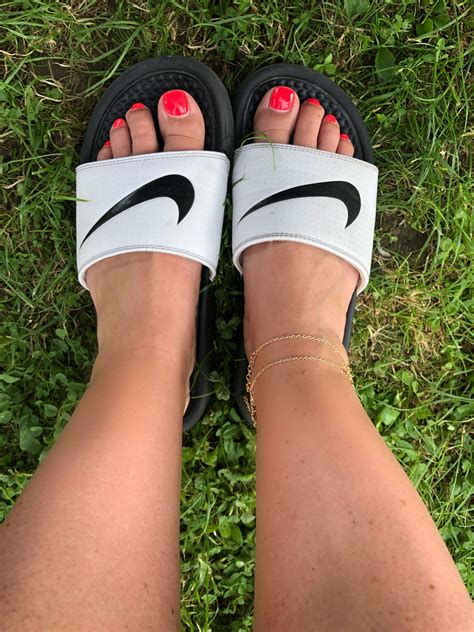 lana_feetgoddess OnlyFans Leaks 2025