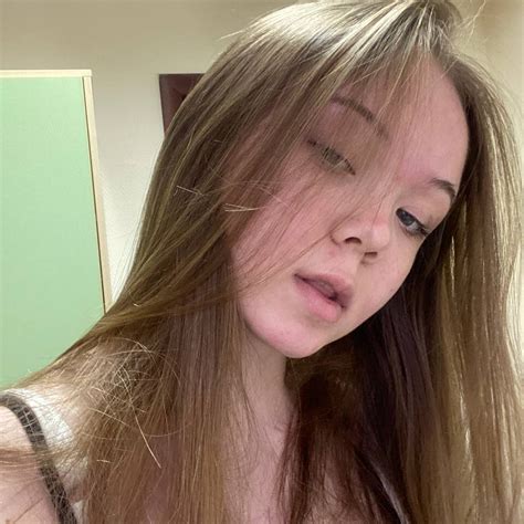 LanaLee_ Fansly Leaks 2025