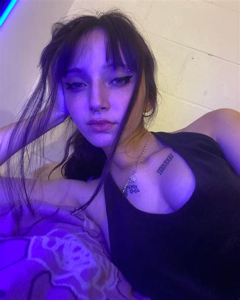 aureliagoth OnlyFans Leaks 2025