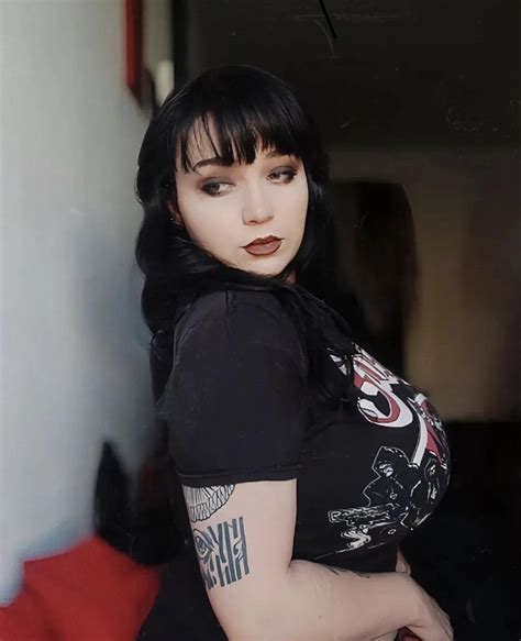 curvygoth_666 OnlyFans Leaks 2025