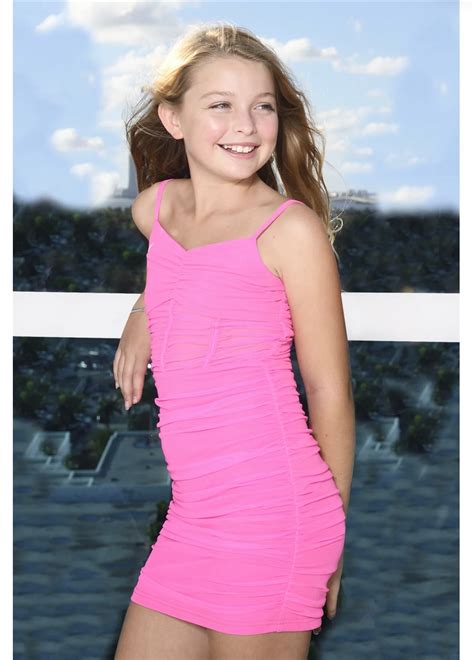 petitexlola OnlyFans Leaks 2025