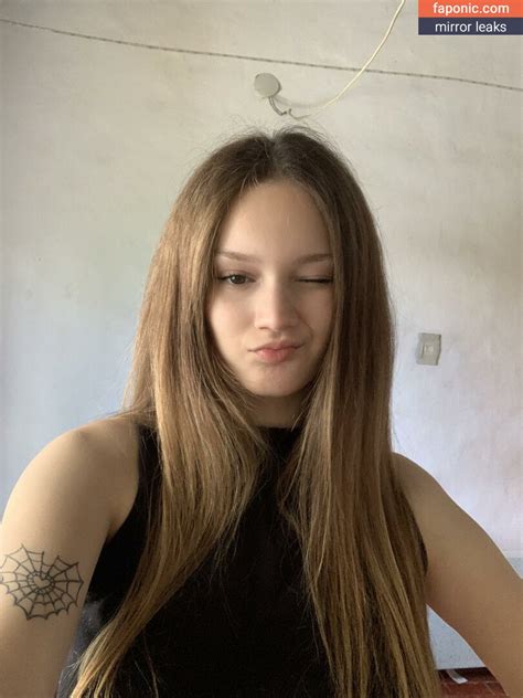 xlilyflowers OnlyFans Leaks 2025