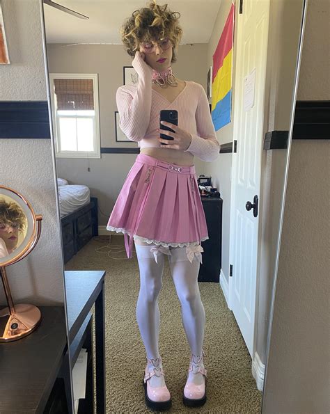 twinkgonefem OnlyFans Leaks 2025