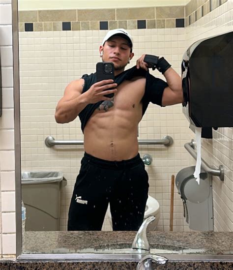 davidzeus OnlyFans Leaks 2025