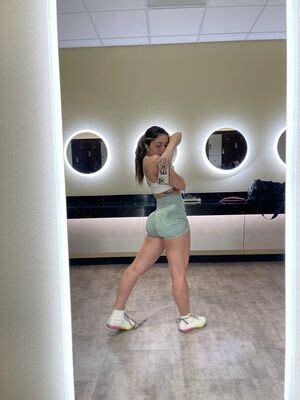 roserizz OnlyFans Leaks 2025