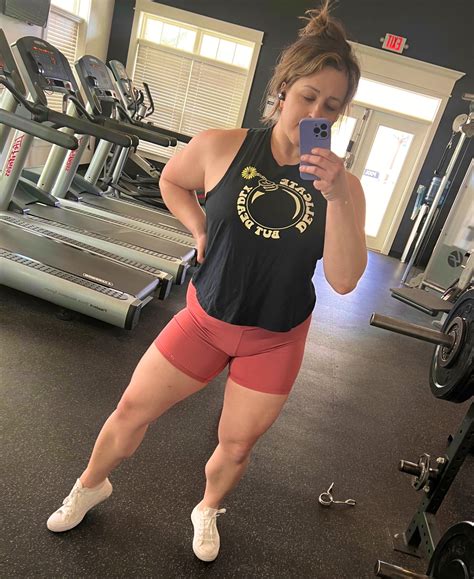 musclemommy44 OnlyFans Leaks 2025