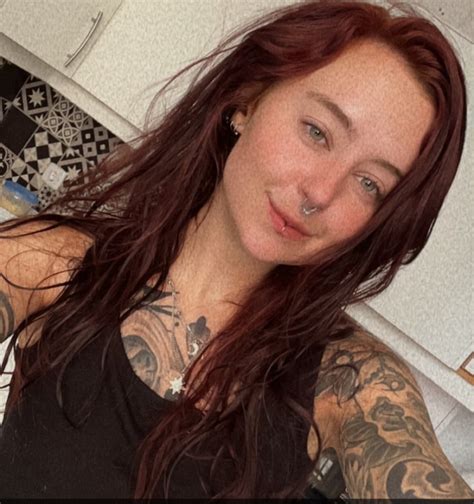 red_raven.ous OnlyFans Leaks 2025