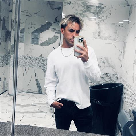 realmoseswerner OnlyFans Leaks 2025