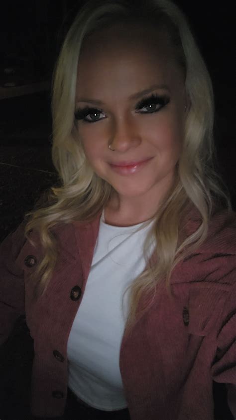 cjhotwifefree OnlyFans Leaks 2025