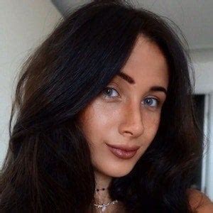 sophiaroseee OnlyFans Leaks 2025