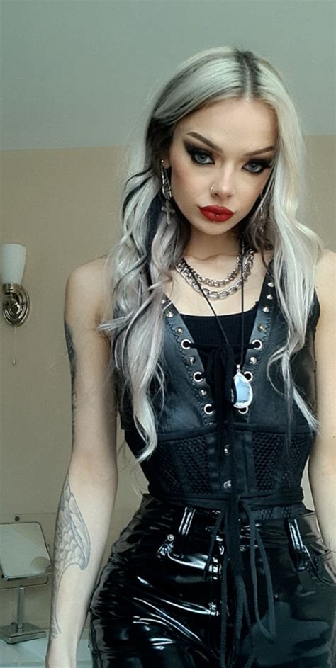 sophiestorm OnlyFans Leaks 2025