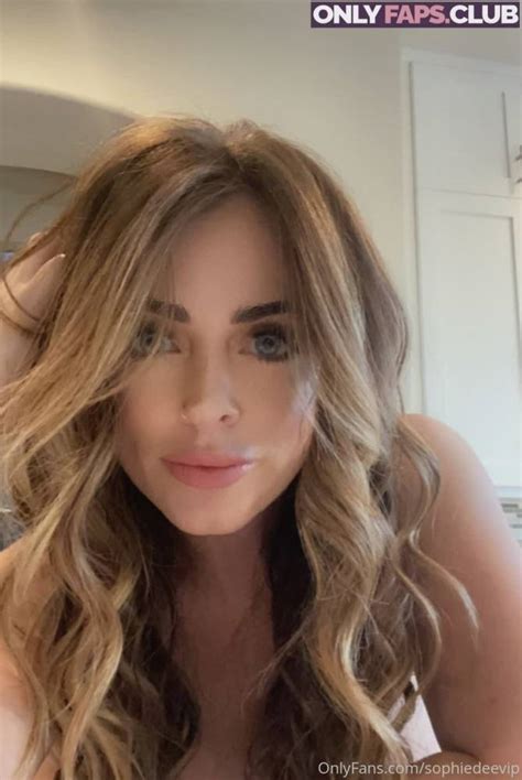sophiedeevip OnlyFans Leaks 2025