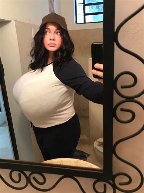 lovethesemilkytitties OnlyFans Leaks 2025