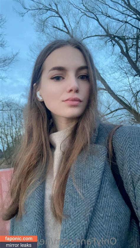 nepotribna OnlyFans Leaks 2025