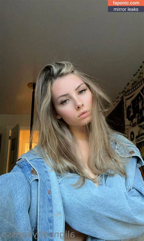 alignedbykarissa OnlyFans Leaks 2025
