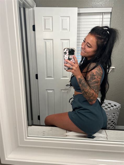 tiny_kiny OnlyFans Leaks 2025