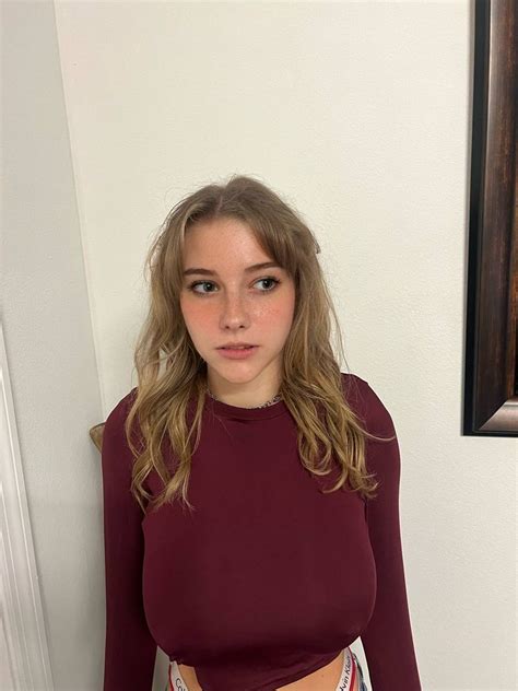 tiny_model_queen OnlyFans Leaks 2025