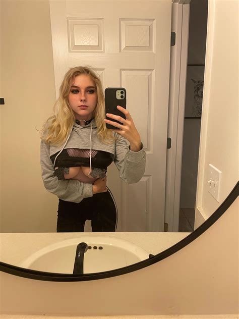 barelylegaldoll OnlyFans Leaks 2025