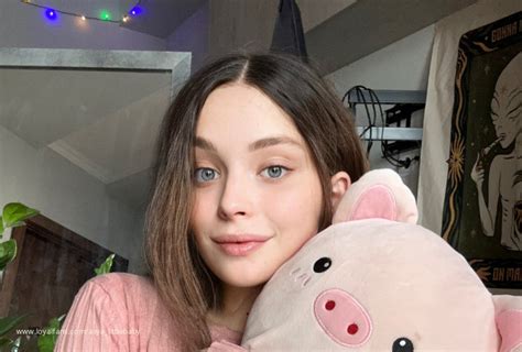asya_little OnlyFans Leaks 2025