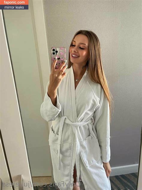 free.juliejess OnlyFans Leaks 2025