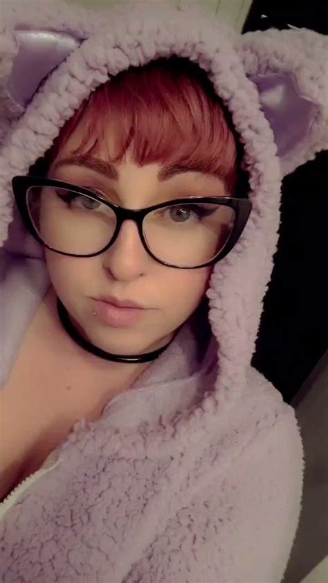 freem0rguekitty OnlyFans Leaks 2025