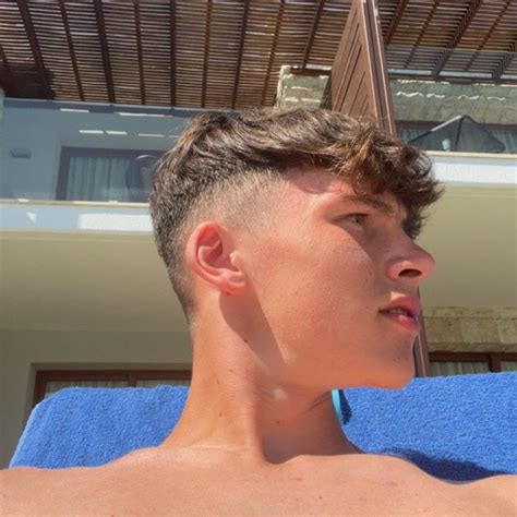 lewisboothyvip OnlyFans Leaks 2025