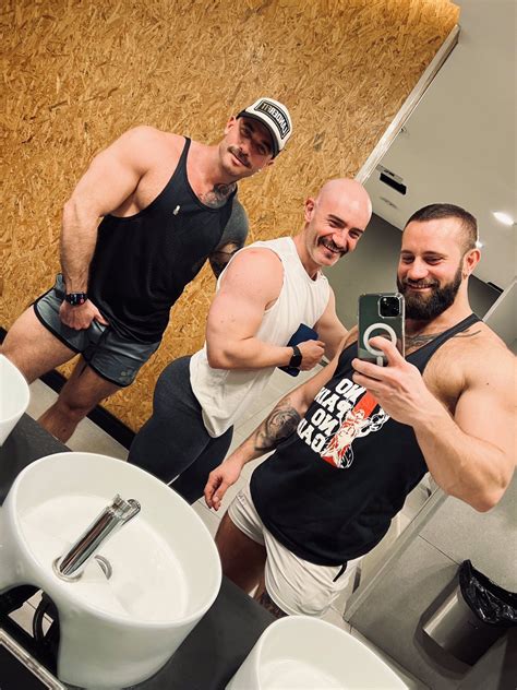 papixtrong OnlyFans Leaks 2025